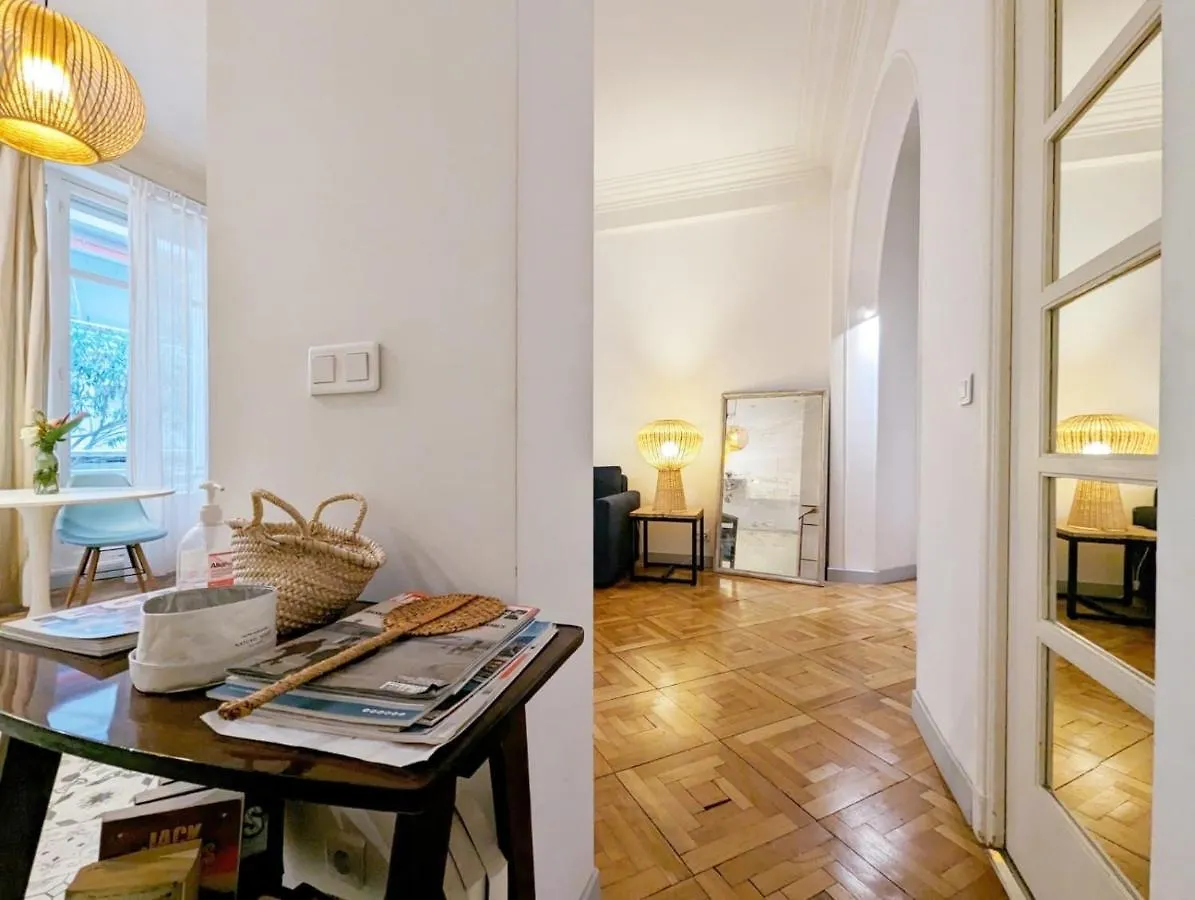 Promenade Des Anglais - Deux Pieces Renove, Proche Negresco Nice Appartement