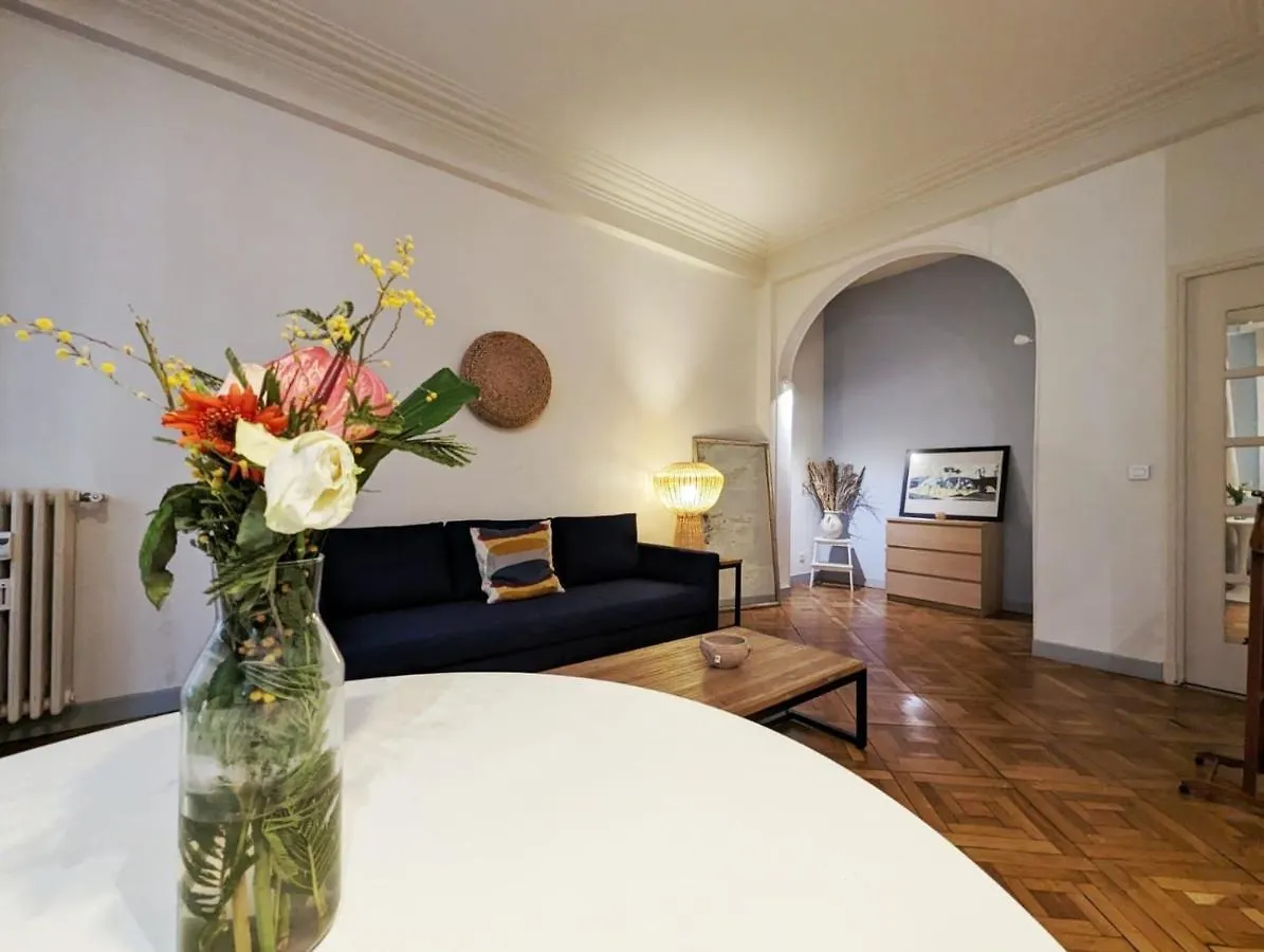 Promenade Des Anglais - Deux Pieces Renove, Proche Negresco Nice Appartement